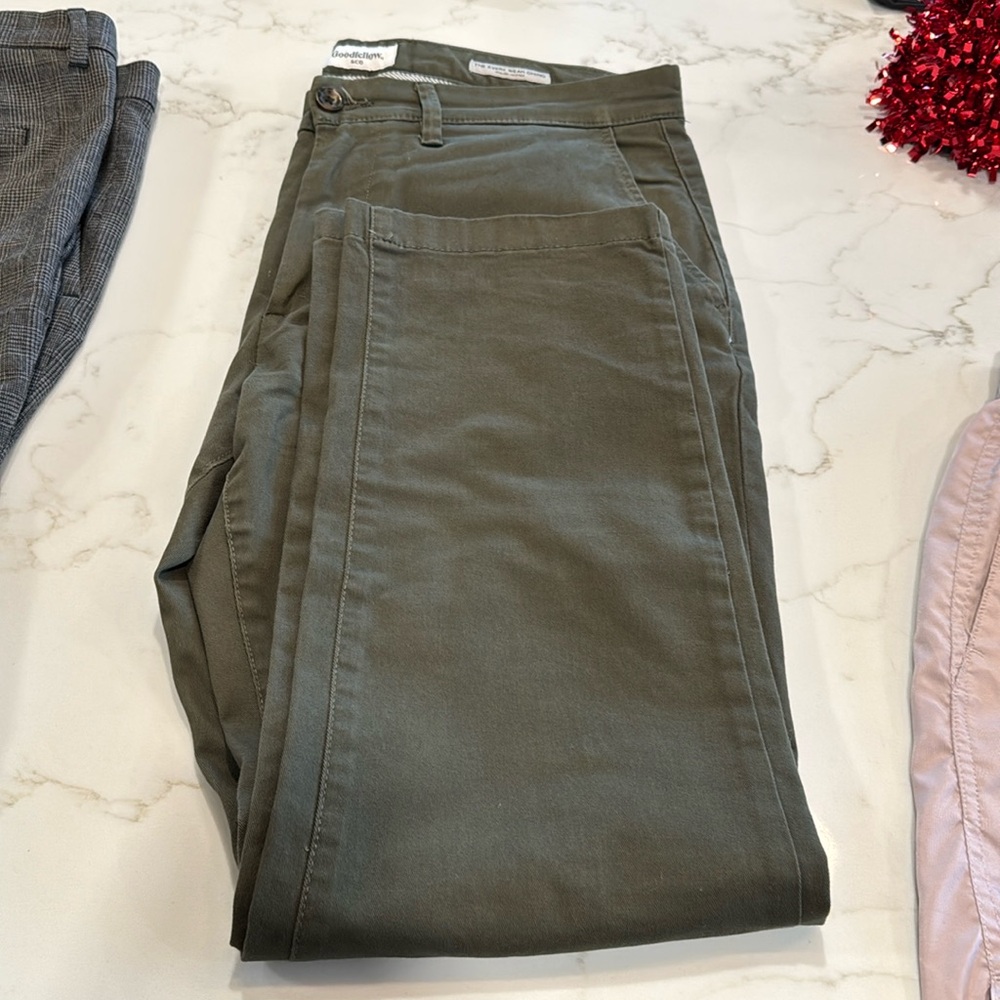 Goodfellow & Co. Every Wear Chino Olive Green